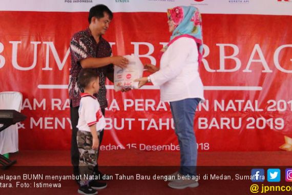 Sambut Nataru, Pelni Salurkan Bantuan di Medan - JPNN.COM