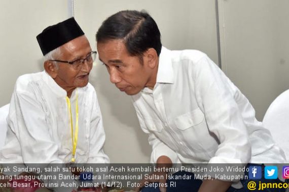 Bertemu Jokowi, Nyak Sandang Cerita Masjid Terbengkalai - JPNN.COM
