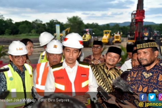 Jokowi Memulai Pembangunan Tol Pertama di Aceh - JPNN.COM