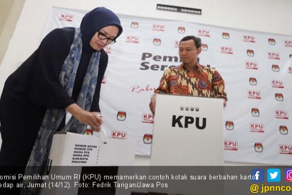 KPU Bantah Gunakan Kardus, tapi Pakai Karton, Ini lo Bedanya - JPNN.COM