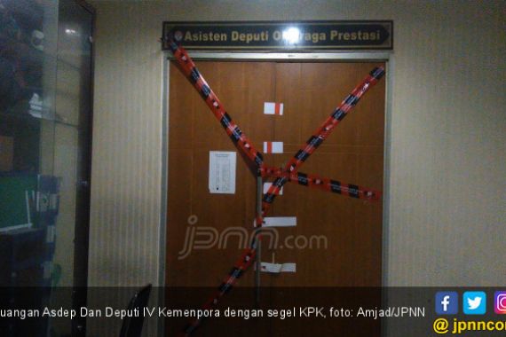 KPK Segel Ruangan Deputi dan Asdep IV Kemenpora - JPNN.COM