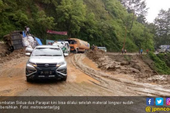 Jalur Lalu Lintas Siantar - Parapat Sudah Bisa Dilalui - JPNN.COM