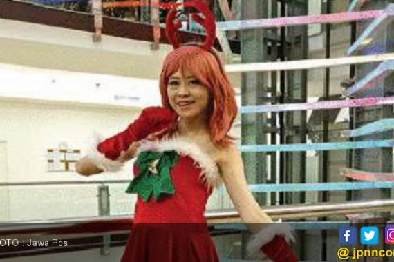 Adu Gaya Cosplay dan Coswalk - JPNN.COM