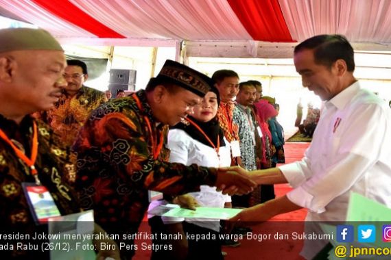 Jokowi Bagikan 4.000 Sertifikat di Bogor dan Sukabumi - JPNN.COM