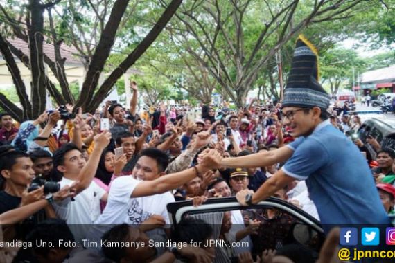 Sandiaga Uno Dicegat di Jeneponto - JPNN.COM