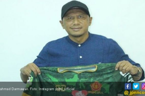 Rahmad Darmawan Tanda Tangan Kontrak dengan PS Tira - JPNN.COM