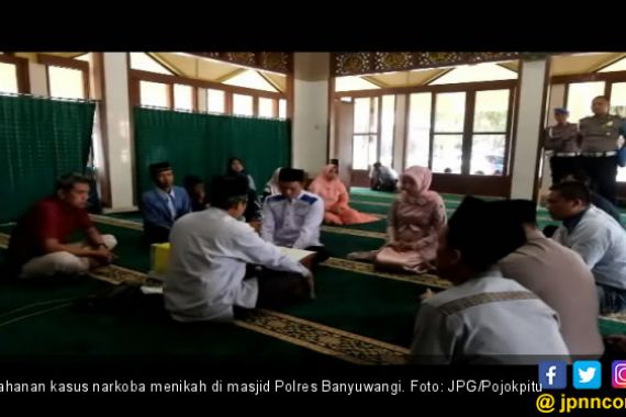 Kapolres Izinkan Tahanan Menikah di Masjid Polres - JPNN.COM