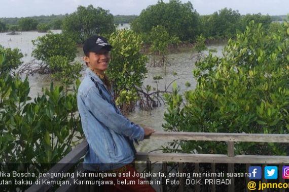 Gelombang Tinggi Menahan Ratusan Wisatawan di Karimunjawa - JPNN.COM