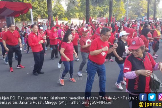 Jelang HUT PDIP, Hasto Minta Maaf ke Warga Kemayoran - JPNN.COM