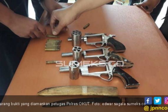 Empat Perampok Bersenpi Tewas Ditembak Polisi di Martapura - JPNN.COM