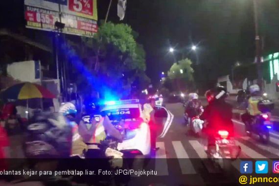 Para Pembalap Liar Kocar - Kacir Dikejar Polisi - JPNN.COM