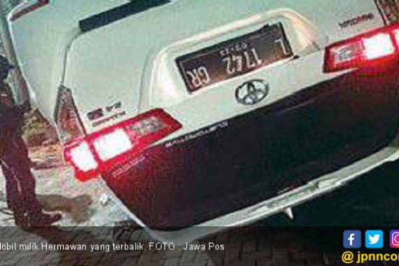 Gara-Gara Mabuk, Mobil Hermawan Terbalik - JPNN.COM