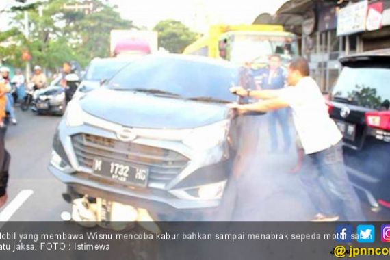 Eks Ketua DPRD Surabaya yang Buron Berhasil Ditangkap - JPNN.COM
