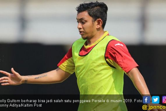 Dolly Gultom Jajal Peruntungan di Persela - JPNN.COM