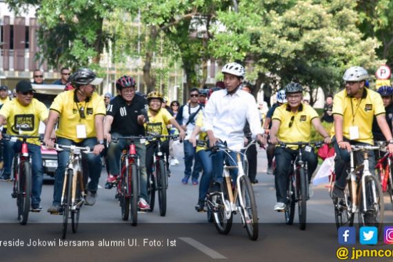 Di Hadapan Alumni UI yang Mendukungnya, Jokowi Menyerukan... - JPNN.COM