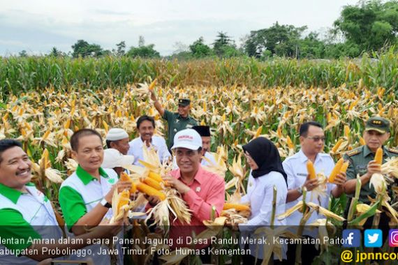 Kementan Pasok Alsintan Demi Genjot Produksi Jagung Petani - JPNN.COM