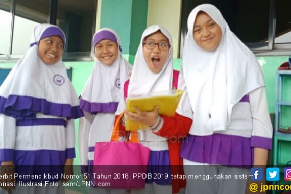 Permendikbud tentang PPDB 2019, Tetap Sistem Zonasi tapi... - JPNN.COM