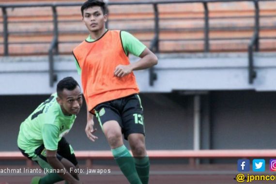 Kilas Balik Karier Bintang Persebaya Rachmat Irianto, Dari Striker ke Bek - JPNN.COM