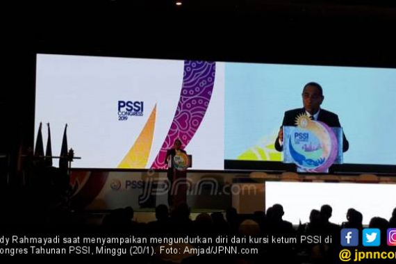 Mundur dari Ketum PSSI, Edy Rahmayadi Sebut Nama Umuh Muchtar saat Pidato - JPNN.COM