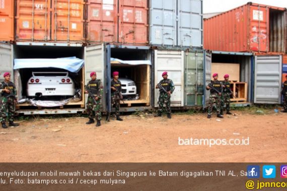 TNI Gagalkan Penyeludupan Mobil Mewah dari Singapura ke Batam - JPNN.COM