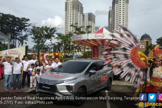 Roadshow Penutup Xpander Tons of Real Happiness Ambil Area Summarecon Mall Serpong - JPNN.COM