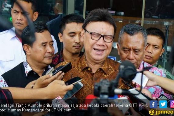 Mendagri Ingatkan Syamsuar - Edy soal Sejarah Korupsi Gubernur Riau - JPNN.COM