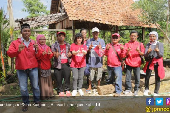 Dukung Ekonomi Rakyat, PSI Promosikan Kampung Bonsai Lamongan - JPNN.COM