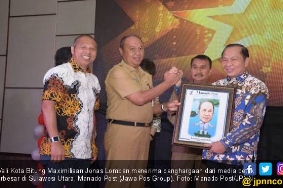 Pemimpin Inspiratif, Lomban Raih Penghargaan MP Awards 2019 - JPNN.COM