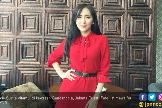 Heboh Prostitusi Online, Ucie Sucita: Aku Enggak Mau, Takut - JPNN.COM