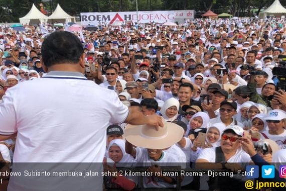 Prabowo: Ternyata Emak-Emak Ini Keras Tangannya - JPNN.COM