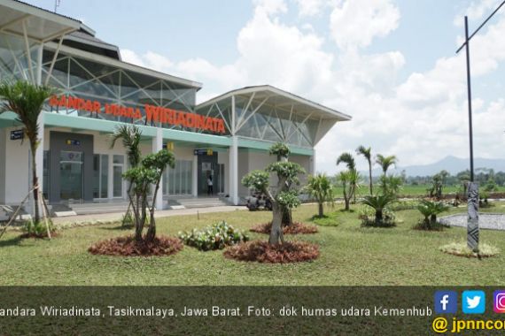 Resmikan Terminal Bandara Wiriadinata, Presiden Minta Garuda Tambah Penerbangan - JPNN.COM