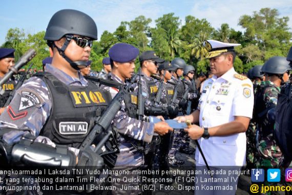 Hebat! Prajurit TNI AL Ini Terima Penghargaan dari Panglima - JPNN.COM