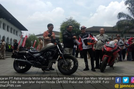 Honda CMX500 Rebel Terlihat Kontras dan Gagah, Harga Rp 156 Juta - JPNN.COM