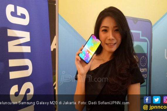 Samsung Galaxy M20 Pakai Baterai Besar, Online Terus! - JPNN.COM