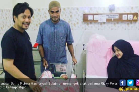 Rizky Pora Sedang Berbahagia Dikaruniai Bayi Perempuan - JPNN.COM