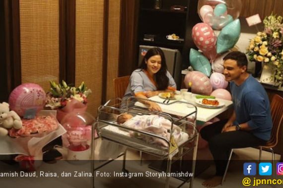 Momen Valentine, Hamish Daud dan Raisa Bareng Zalina Makan Malam di Rumah Sakit - JPNN.COM