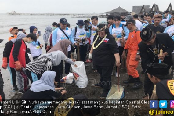 Jurus KLHK Jaga Kawasan Pesisir dari Sampah - JPNN.COM