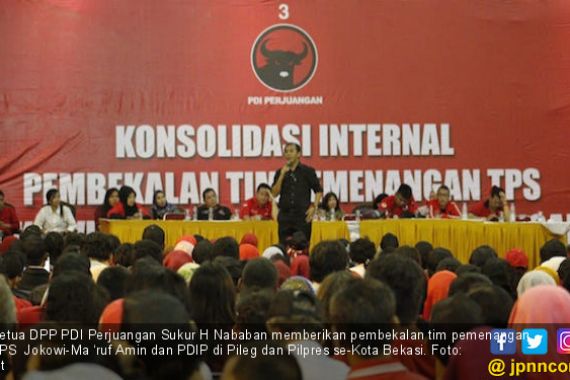 Sukur Nababan Yakin Jokowi dan PDIP Menang Mutlak di Jawa Barat - JPNN.COM