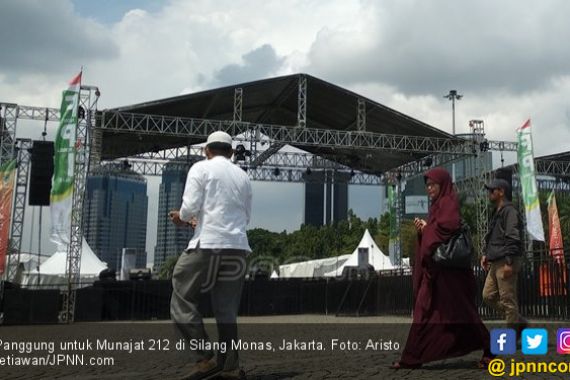 Dari Bogor ke Silang Monas Ikut Munajat 212, Demi Silaturahmi Sesama Umat - JPNN.COM