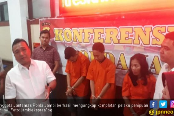 Sekeluarga Pelaku Penipuan Online Didalangi Napi Ditangkap di Jambi - JPNN.COM