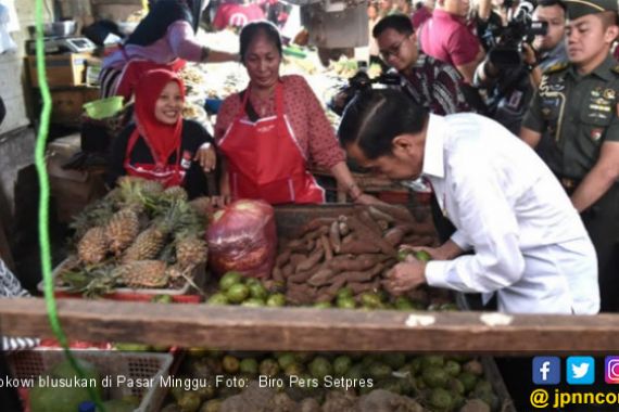 Mendadak Jokowi Beli Kedondong 4 Kg, Jeruk 2 Kg dan Ayam 2 Ekor - JPNN.COM