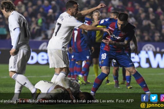 Levante 1-2 Real Madrid, Casemiro Kok Enggak Dibawa Ambulans? - JPNN.COM