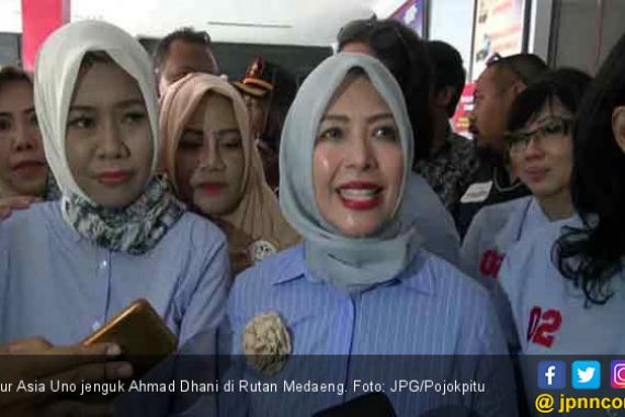 Istri Sandiaga Uno Sempatkan Waktu Temui Ahmad Dhani - JPNN.COM