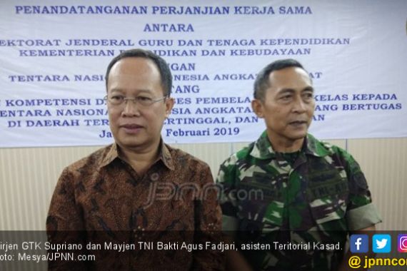 Isi Kekurangan Guru di Wilayah 3T, Kemendikbud Latih 900 Prajurit TNI AD - JPNN.COM
