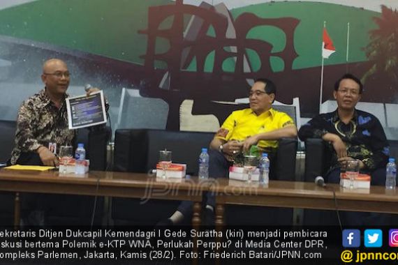 Pemerintah tidak Tiba-tiba Berikan KTP untuk Orang Asing - JPNN.COM