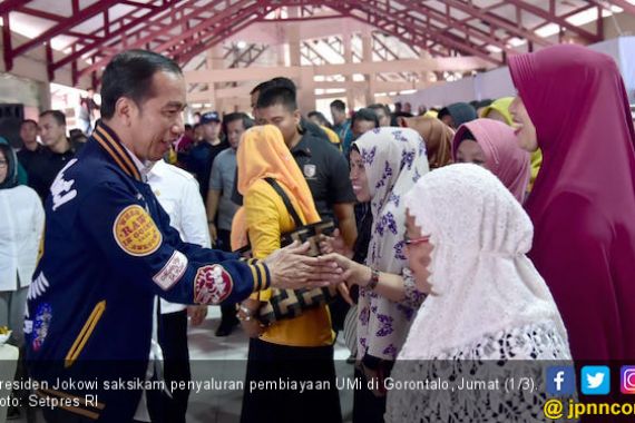 Jokowi Berharap Pelaku Usaha Mikro Naik Kelas - JPNN.COM