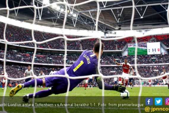 Aubameyang Gagal Penalti di Menit ke-91, Tottenham Satu, Arsenal Satu - JPNN.COM
