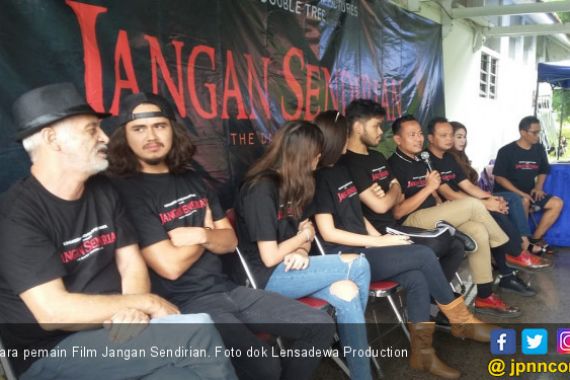 Film Jangan Sendirian Bakal Ramaikan Layar Lebar - JPNN.COM