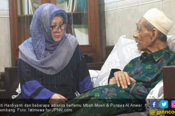 Mbak Tutut dan Beberapa Adiknya Datang, Mbah Moen Beri Wejangan - JPNN.COM