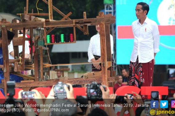 Menteri Nasir: Festival Sarung Indonesia Dorong Ekonomi Kerakyatan - JPNN.COM